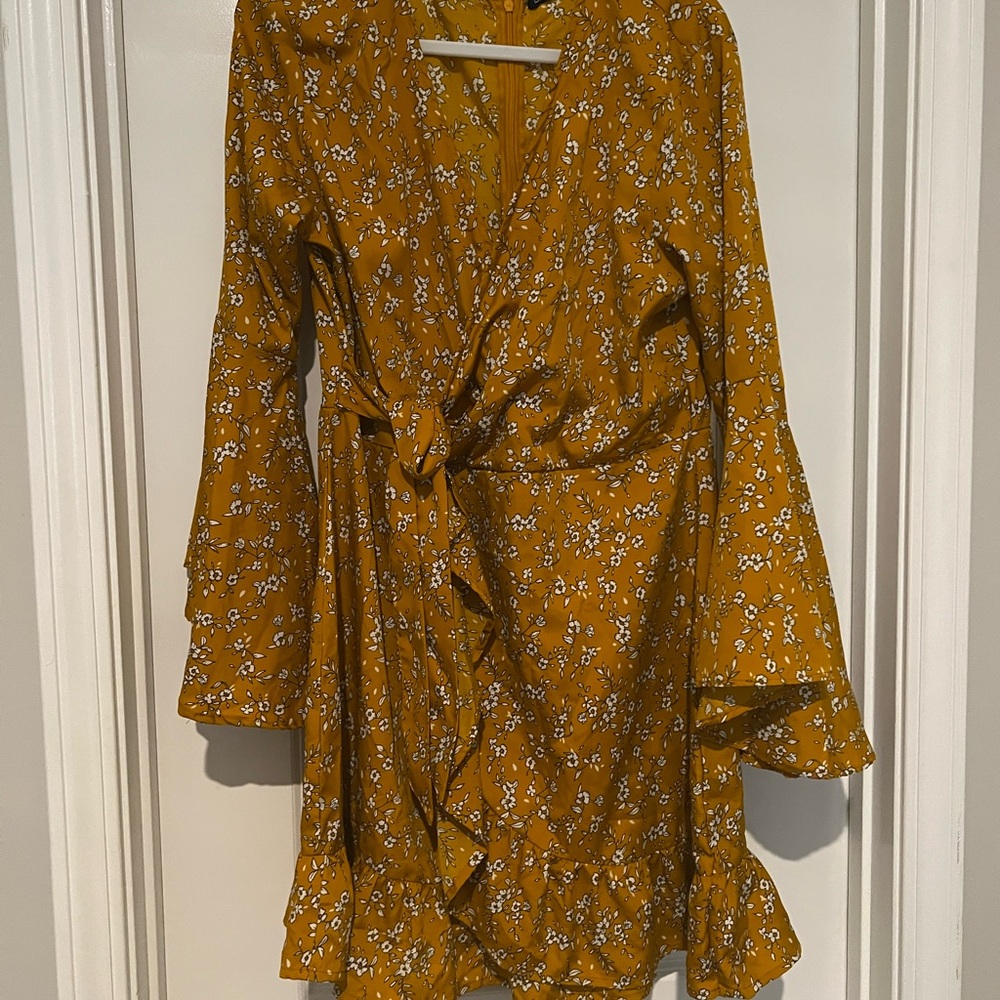 Boohoo Mustard Floral Long Sleeve Dress